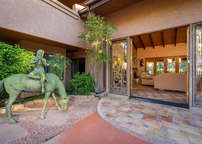 Adobe Village - Garden Apartment *